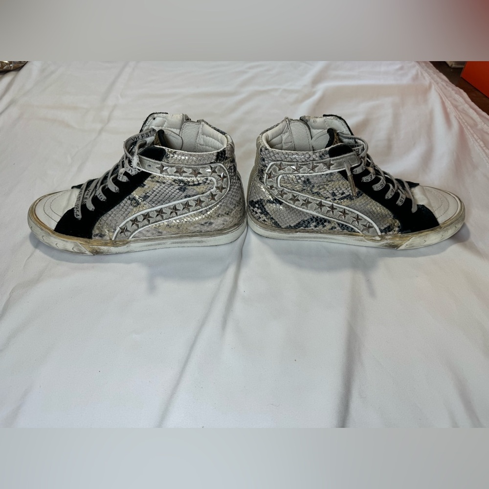VINTAGE HAVANA MEDOW STUDDED SNAKE-EMBOSSED HIGH-TOP SNEAKERS SIZE 5.5
